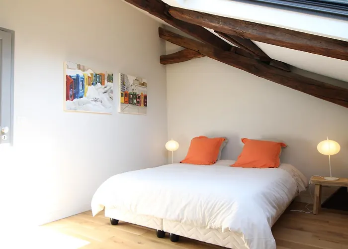 Charme Et Calme A 2 Pas Du Chateau De ! アパート