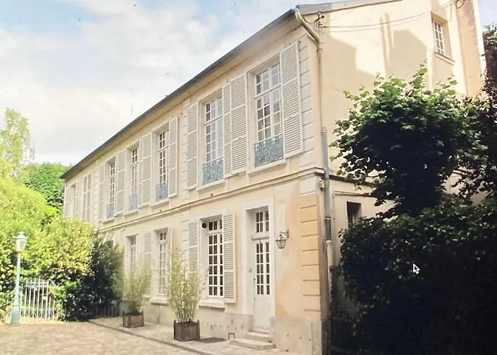 アパート Charme Et Calme A 2 Pas Du Chateau De ! *